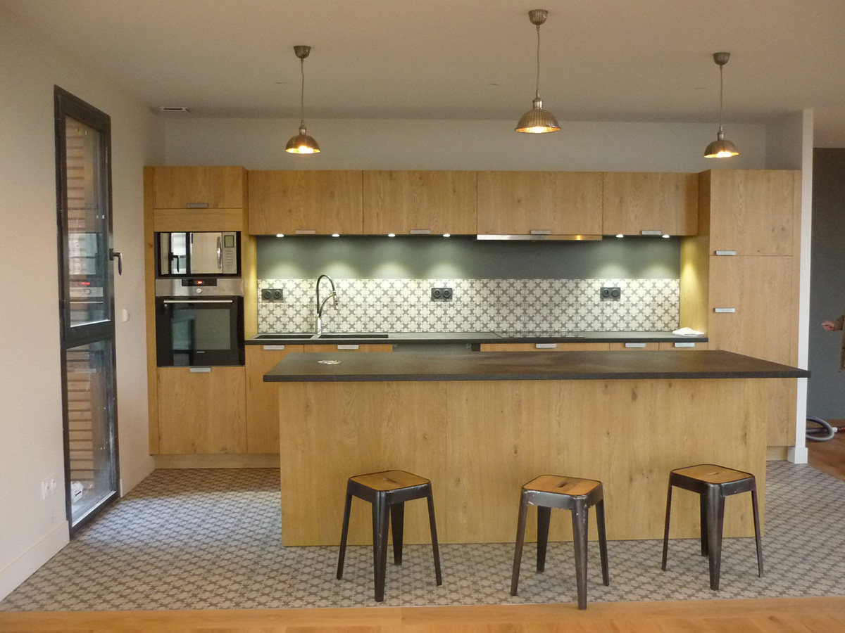 branellec-bataille-architecte-maison-contemporaine-construction-béton-bardage bois-porte à faux-trouville-sur-mer