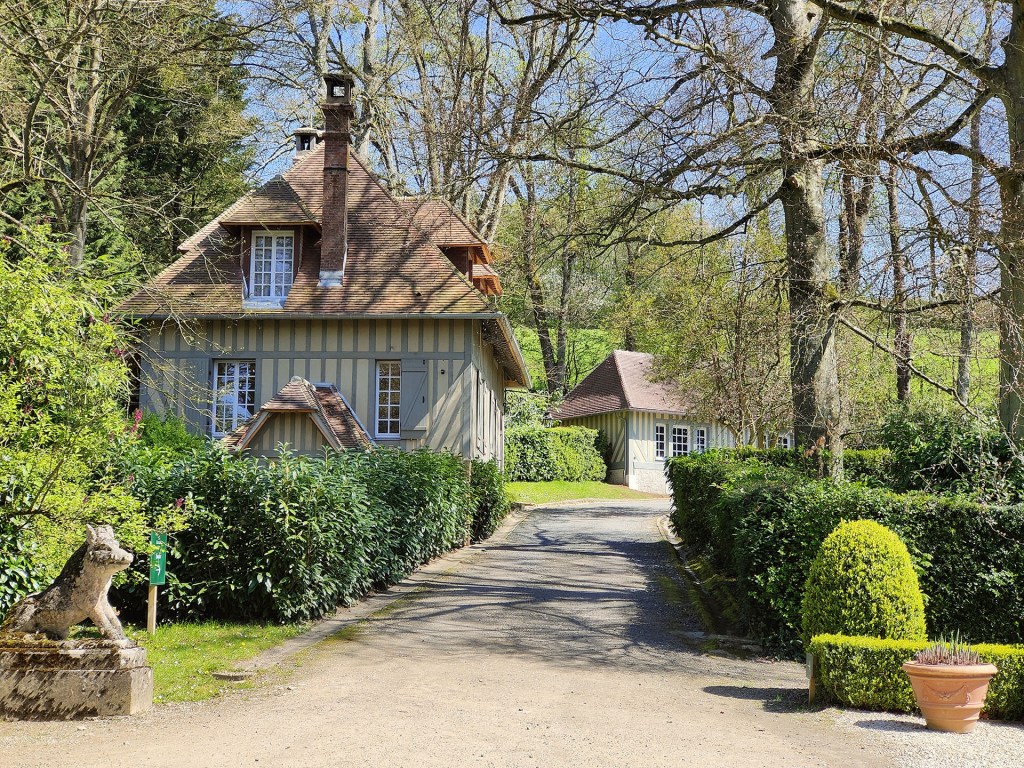 branellec bataille architecte renovation erp villa billeterie colombages ouilly vicomte